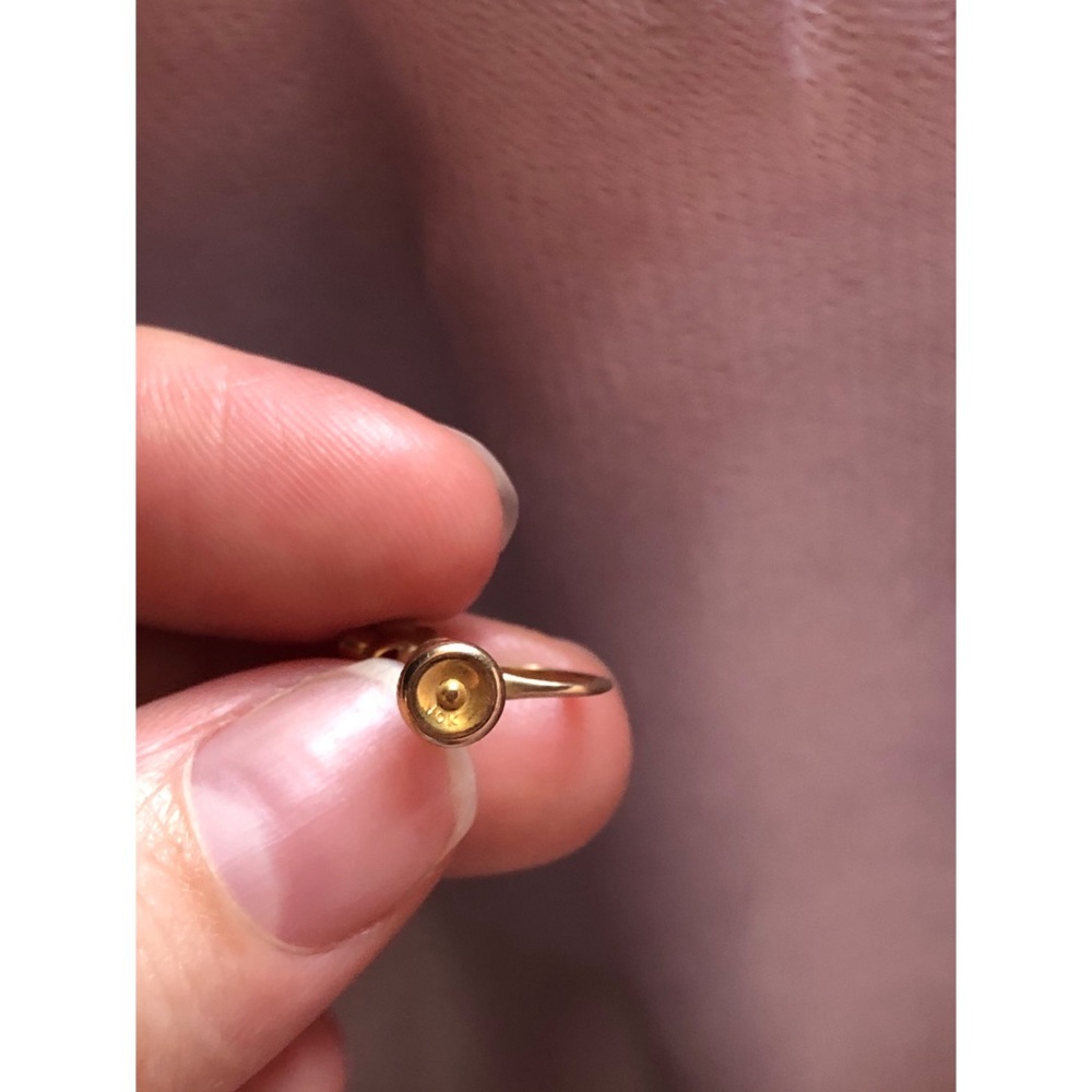 Vintage : 10k Solid Gold Ruby Screw Back Earrings - image 8